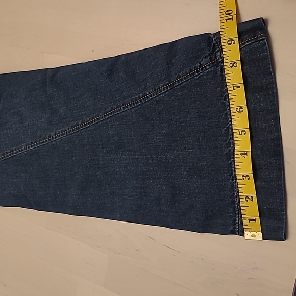 LIKE NEW Y2K 2007 Old Navy Darkwash Flared Mid Rise Jeans - Picture 5 of 13